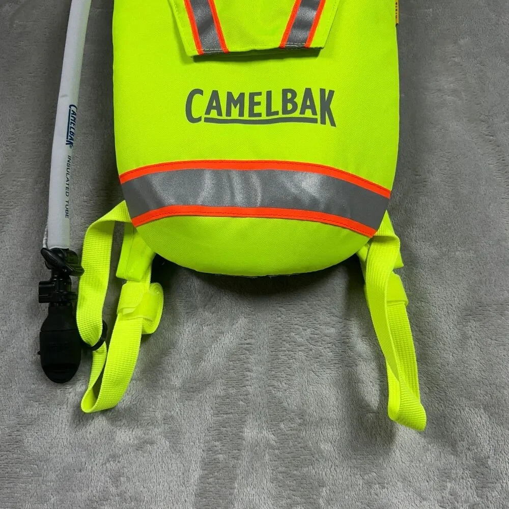 New Camelbak Hi Vis Hydration Pack 2.5L 85oz Mil Spec Crux Reservoir Reflective